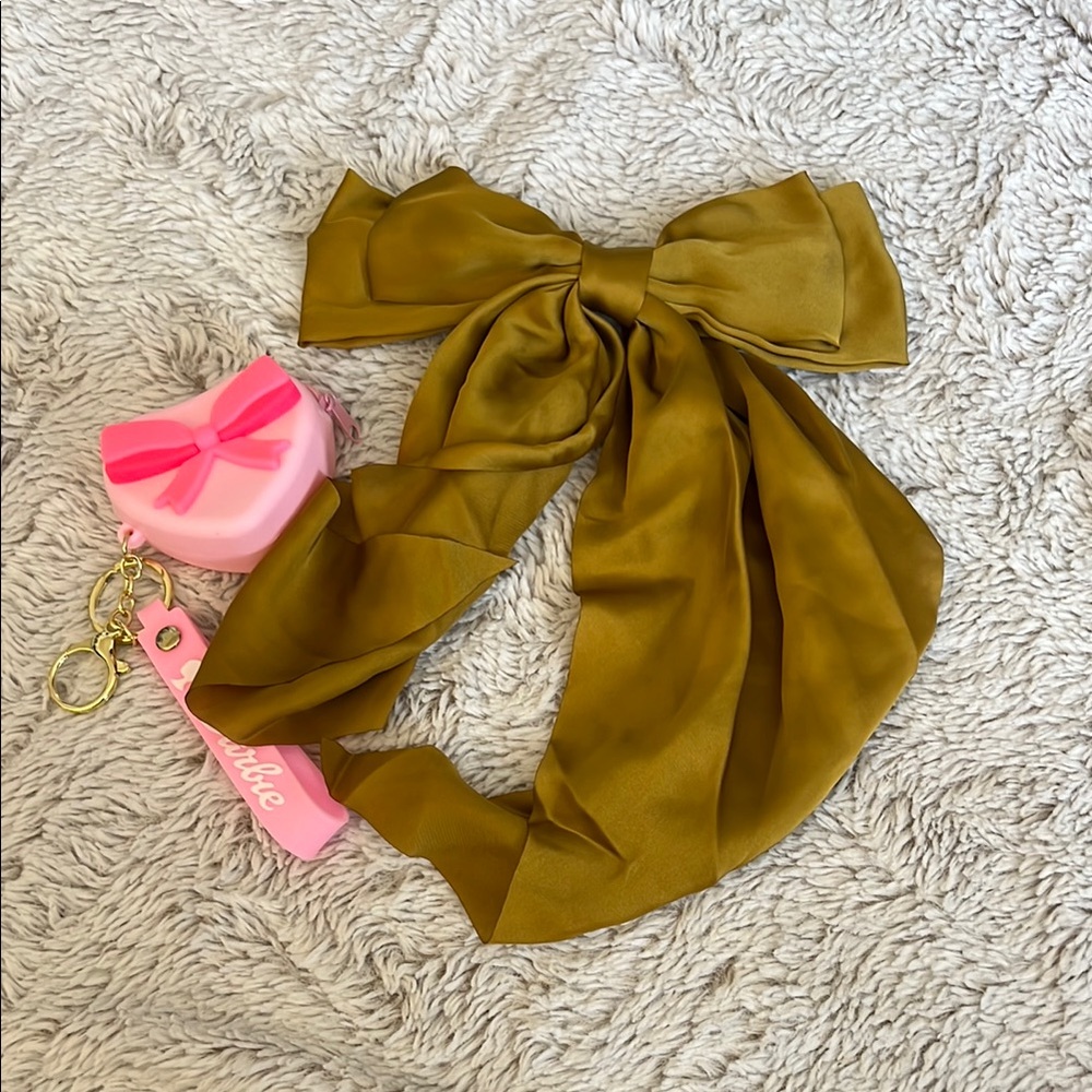 Elegant Olive Green Hair Bow